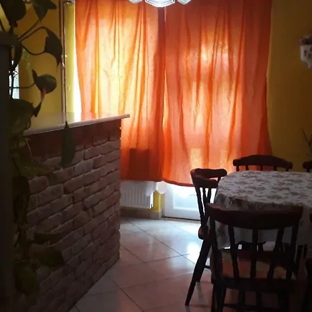 Agi Apartman Appartement